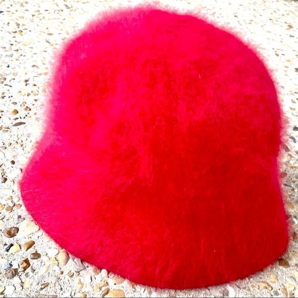 Arlin Angora Blend Red Hat - Picture 1 of 7